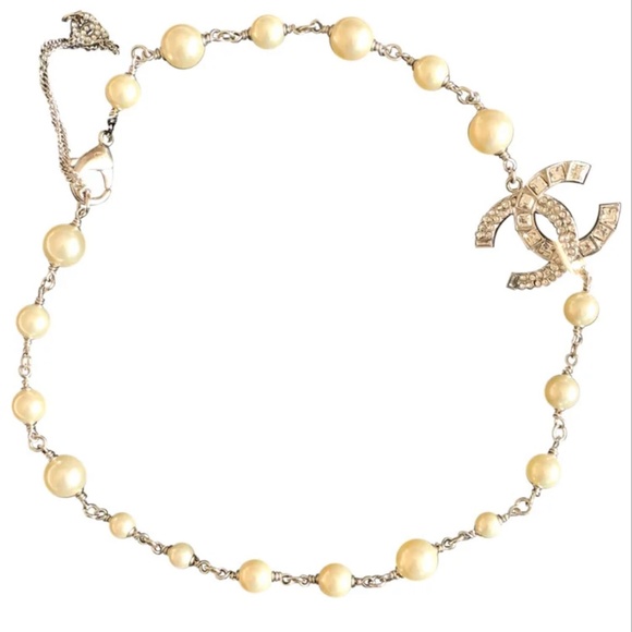 Chanel Pearl Logo Necklace - Picture 7 of 10